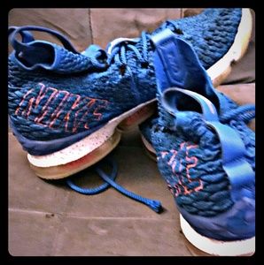 *SOLD*Men’s Nike Sneakers Size 13